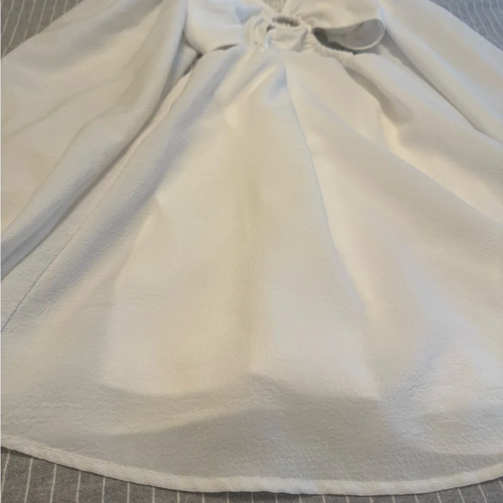 DIVIDED H&M Cutout Mini Dress White Size S EUC - Picture 8 of 13